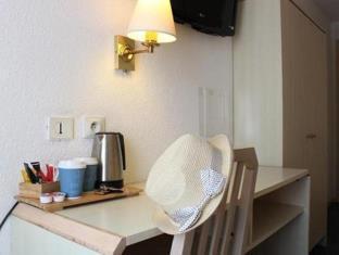 Nell Hotel 3*