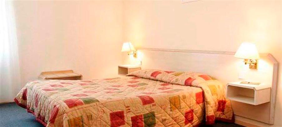 Nell Hotel