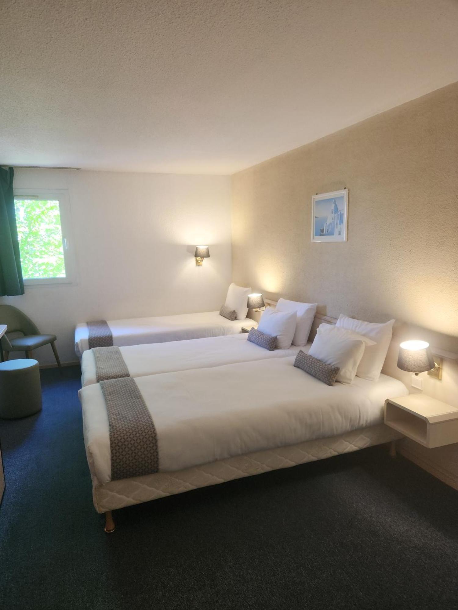 Nell Hotel 3*